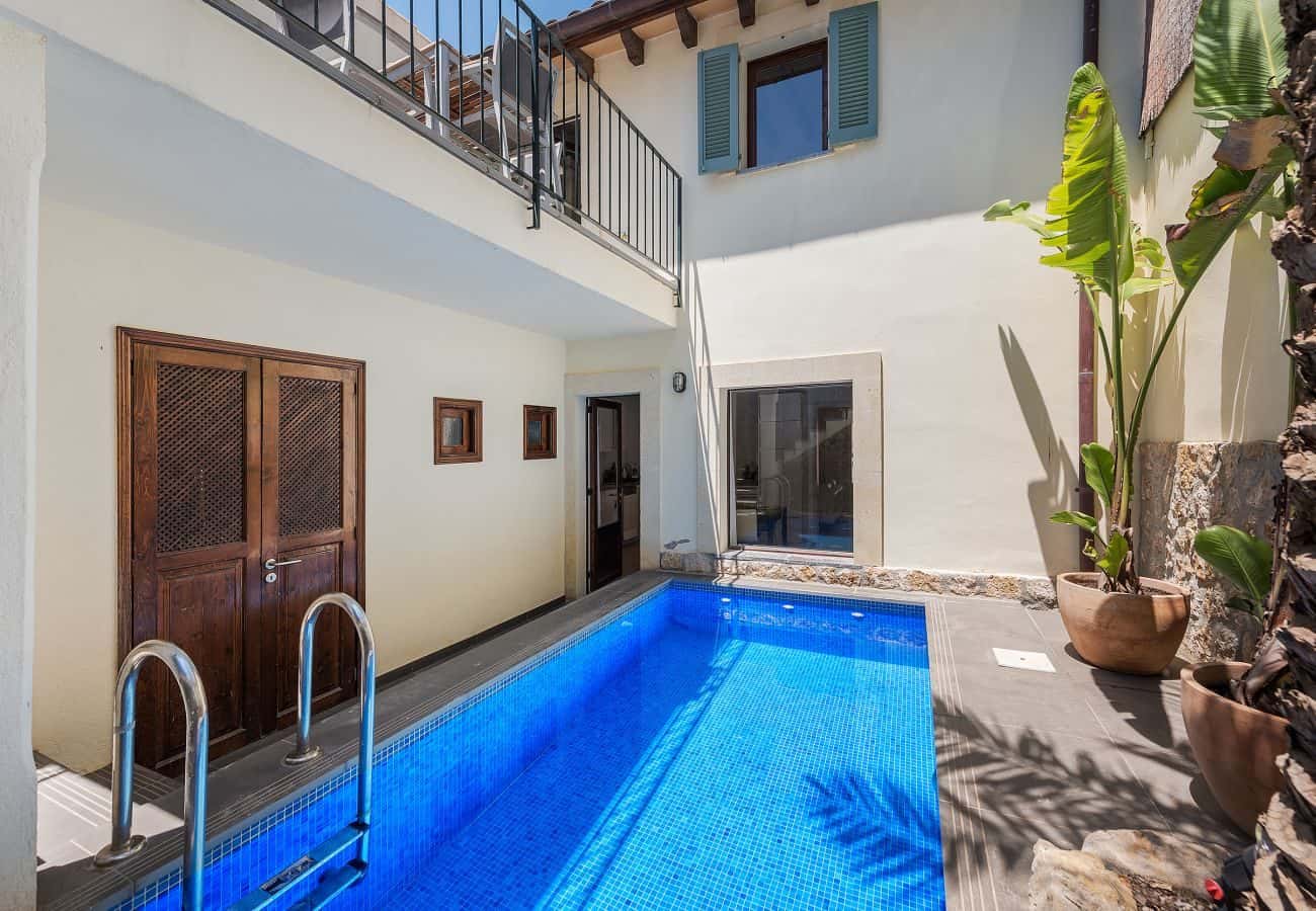 Casa Rocosa