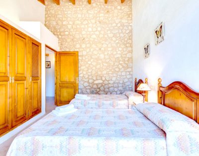 Villa mit 4 Schlafzimmern in Illes Balears