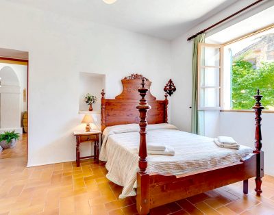 Villa mit 4 Schlafzimmern in Illes Balears