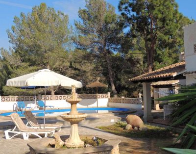 Finca mit 2 Schlafzimmern mit privatem Pool