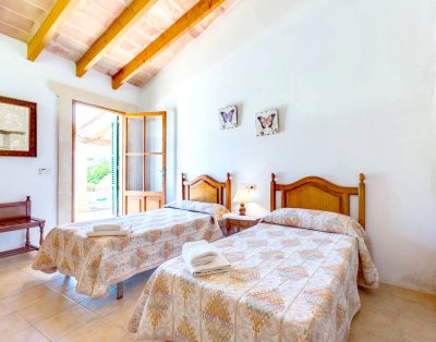 Villa mit 4 Schlafzimmern in Illes Balears