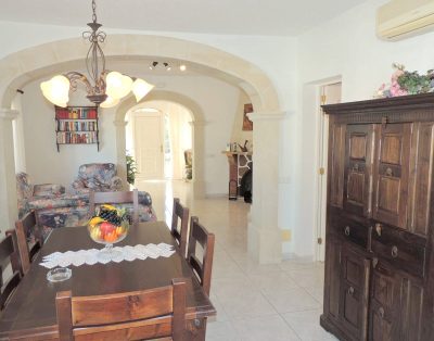 Finca mit 2 Schlafzimmern mit privatem Pool