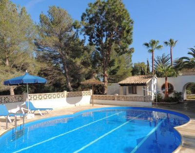 Finca mit 2 Schlafzimmern mit privatem Pool