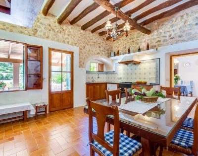 Villa mit 4 Schlafzimmern in Illes Balears