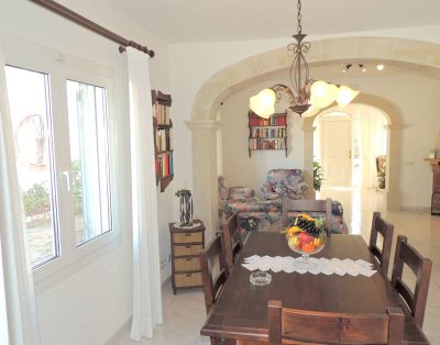 Finca mit 2 Schlafzimmern mit privatem Pool
