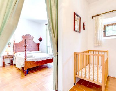 Villa mit 4 Schlafzimmern in Illes Balears