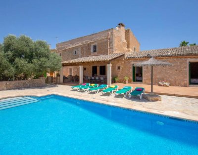 Villa mit 4 Schlafzimmern in Illes Balears