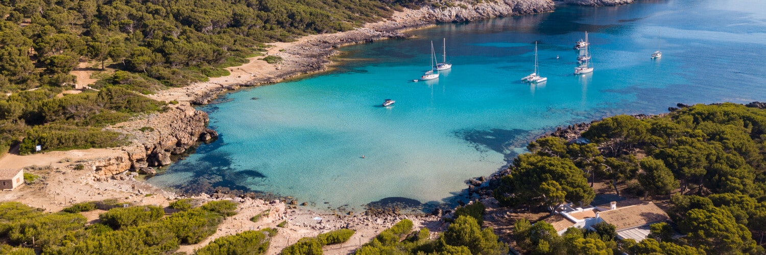 Cala Agulla Mallorca – die paradiesische Meeresbucht bei Capdepera im Nordosten